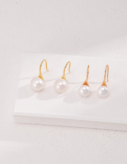 Classic High-Heeled Pearl Dangle Earrings