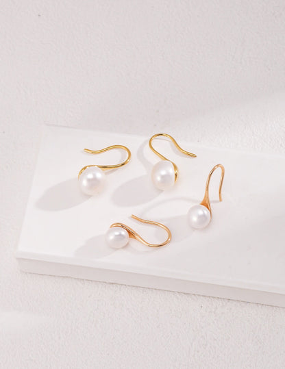 Classic High-Heeled Pearl Dangle Earrings