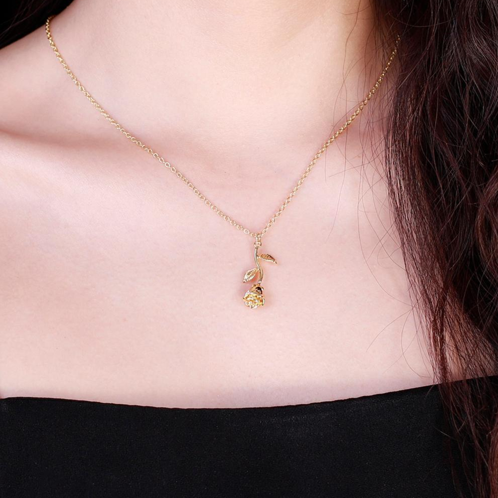 Aimyon Rose Necklace