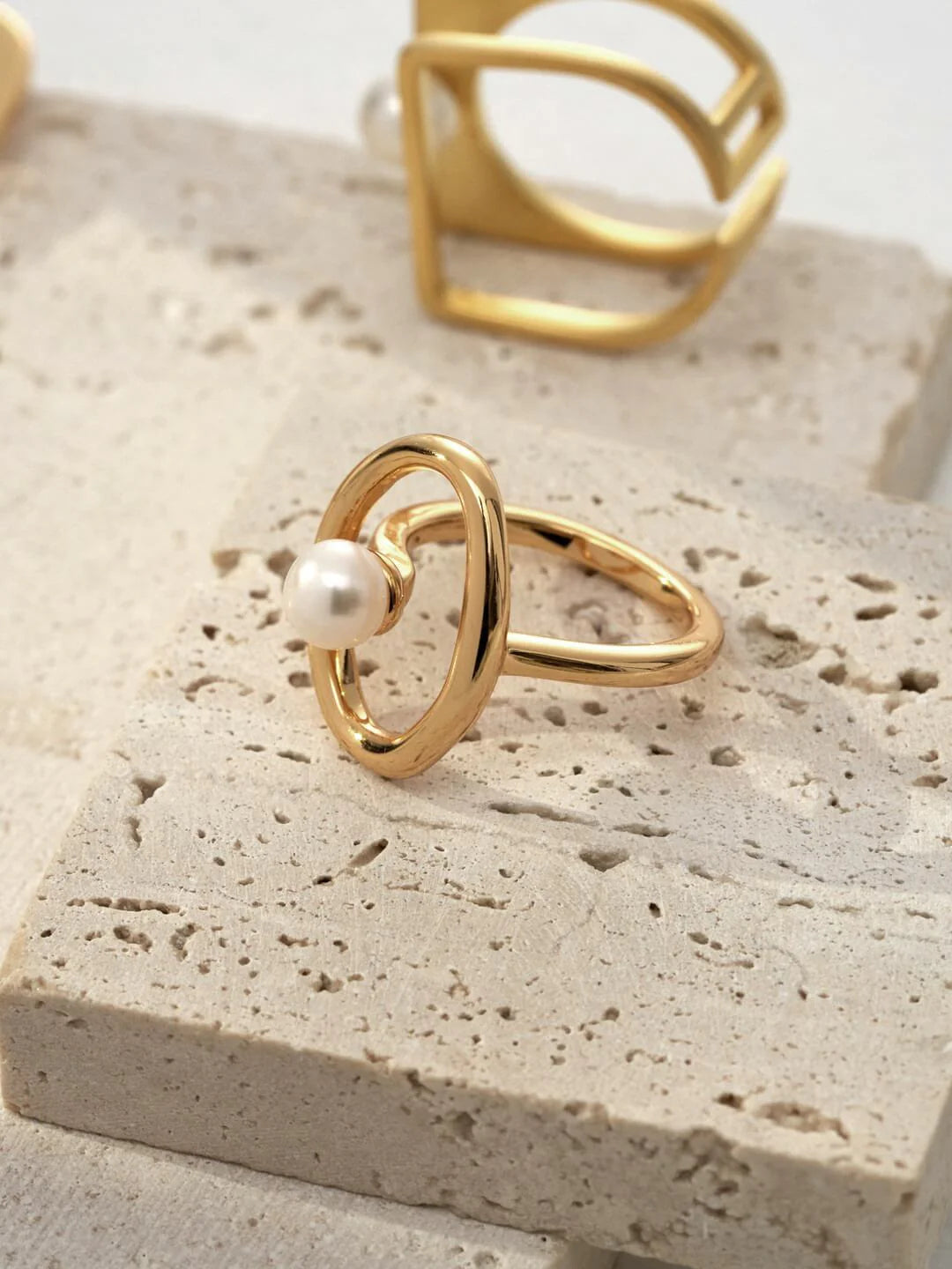 Geometric Open Circle Ring with pearls and gold vermeil
