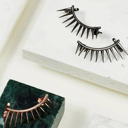 Sterling silver ear cuff with spikey geometric design | Silver