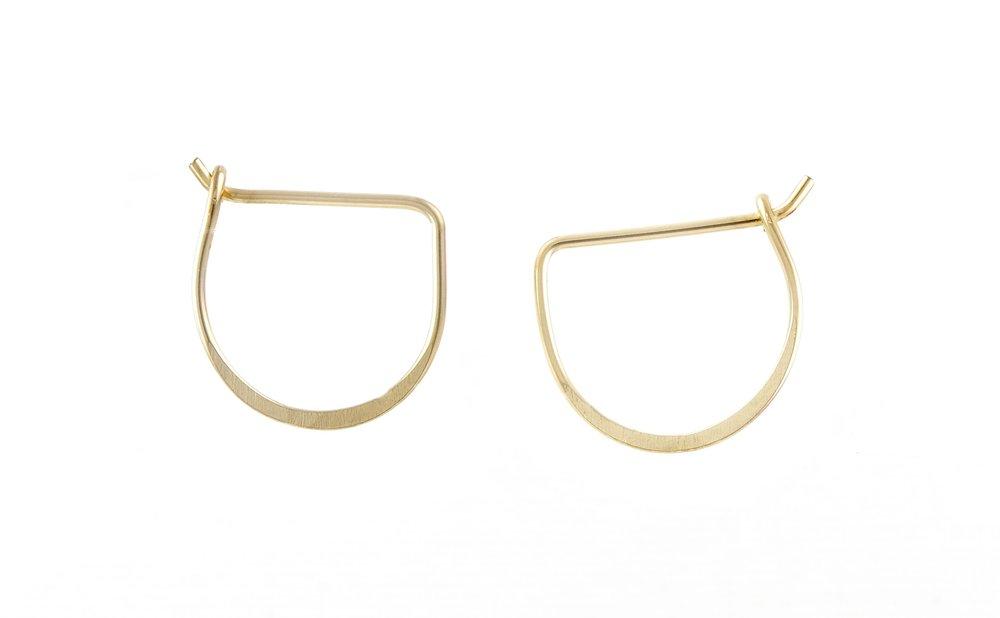 Minimalist Meredith hoop earrings with textured gold finish