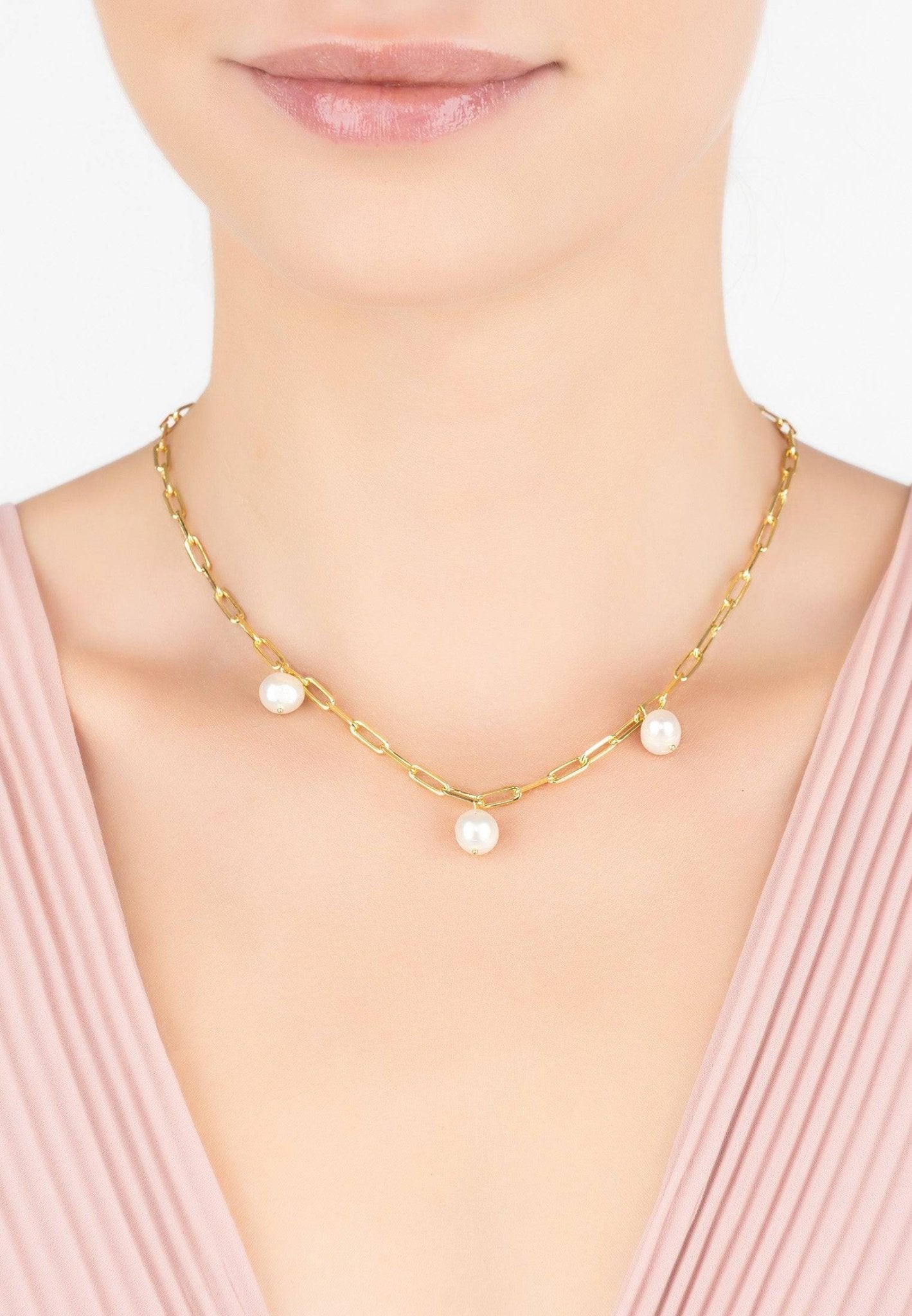 Amelia Three Pearl Necklace