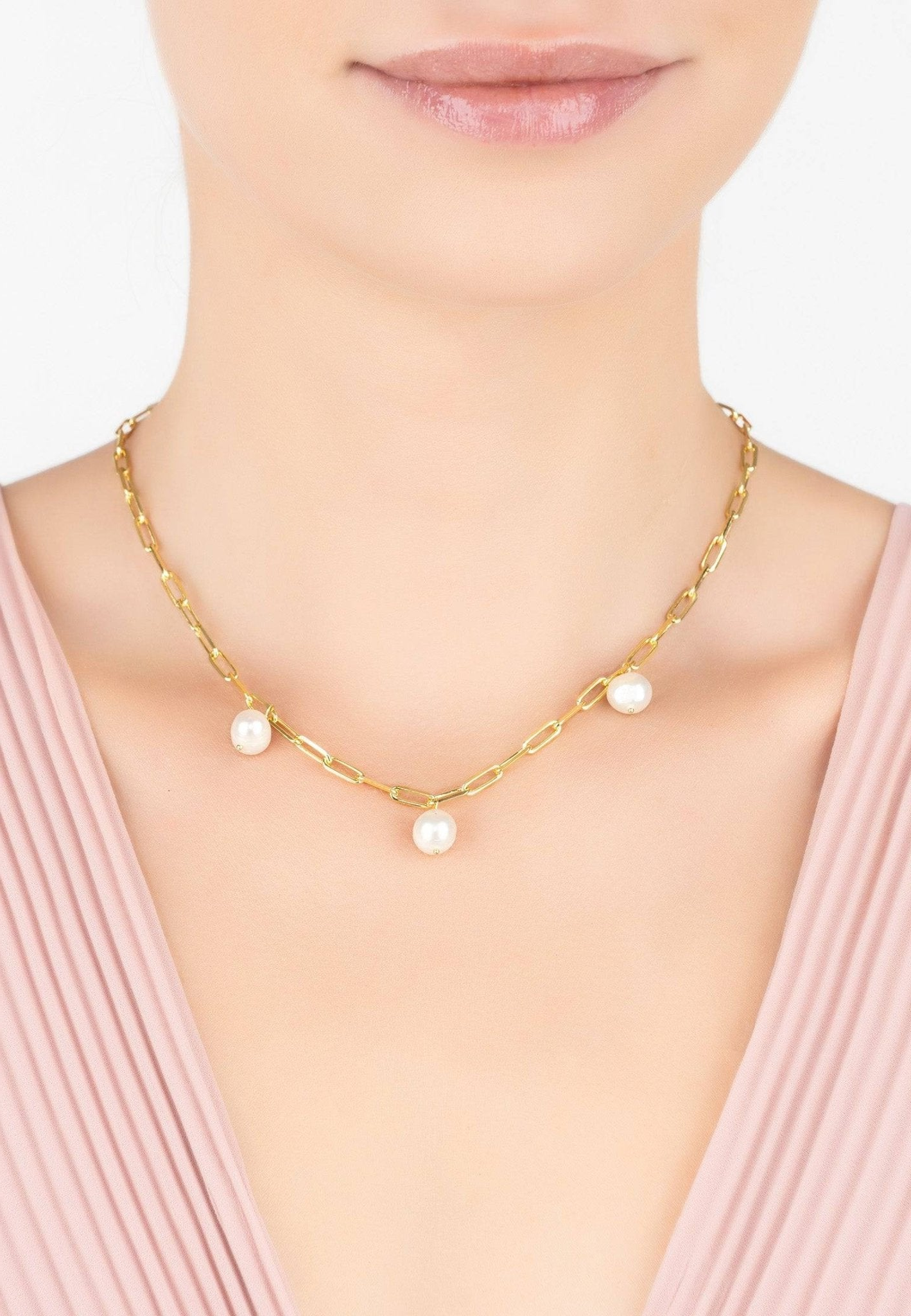 Amelia Three Pearl Necklace