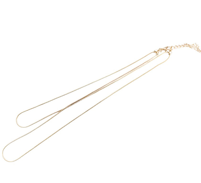 Dainty gold and silver necklace for versatile styling